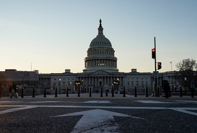 مجلس الشيوخ الأمريكي يوافق على زيادة سقف الدين مؤقتا لتجنب التخلف عن السداد