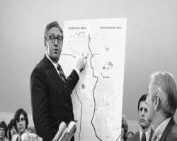 دور كيسينجر في الحرب الأهلية اللبنانية