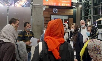 اول دفعة من السياح الاجانب تزور إيران في ظروف كورونا