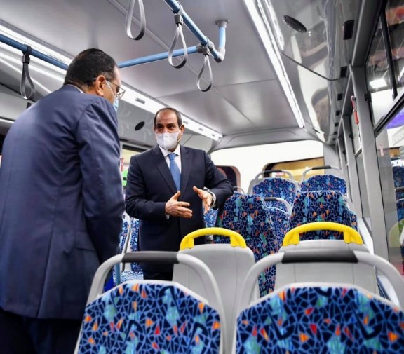 السيسي يفتتح معرض ومؤتمر النقل الذكي واللوجستيات