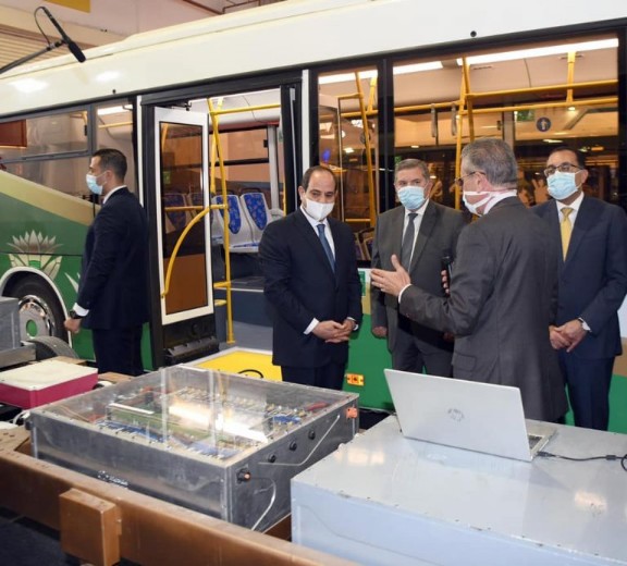 السيسي يفتتح معرض ومؤتمر النقل الذكي واللوجستيات