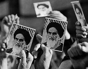 إيران الثورة الاسلامية وثقلها العالمي