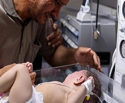 إيران تتبرع بمبلغ 100 الف دولار و50 طنا من الادوية للشعب الفلسطيني