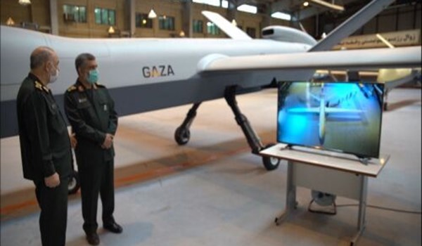 بالصورة: الحرس الثوري یعلن تصنیع الطائرة المسيرة الاستراتيجية 