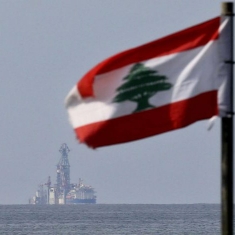 استئناف المفاوضات غير المباشرة مع الاحتلال اليوم دون أن يحسم عون توقيع مرسوم الحدود البحرية