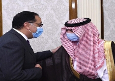 مدبولي لوزير الصناعة السعودي: الحكومة مستمرة في توفير المناخ الجيد للاستثمار
