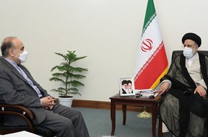 رئيسي: يجب إعطاء الشباب المزيد من الفرص في مجال الإدارة