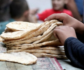 وزارة الاقتصاد ترفع سعر ربطة الخبز والمواطنون يطلقون صرخة : لا نستطيع تأمين خبزنا
