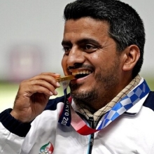 أول ذهبية باولمبياد طوكيو يحصدها الرامي الايراني جواد فروغي