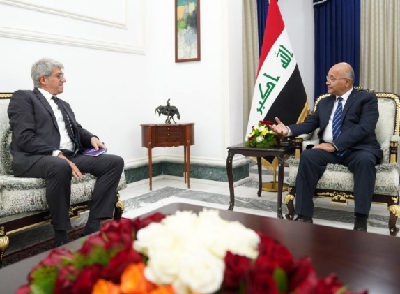 صالح يبحث مع السفير الفرنسي لدى بغداد أهمية تطوير العلاقات مع فرنسا والاتحاد الأوروبي