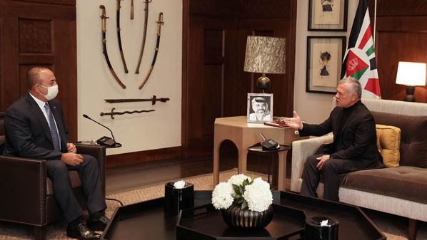 الملك عبدالله يبحث مع وزير الخارجية التركي العلاقات الثنائية والقضية الفلسطينية