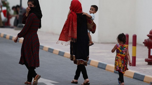 الدوحة تستقبل لاجئين أفغان في مجمع فلل مؤقتا