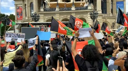 مظاهرة تضامنية مع الشعب الأفغاني بوجه طالبان في فرانكفورت
