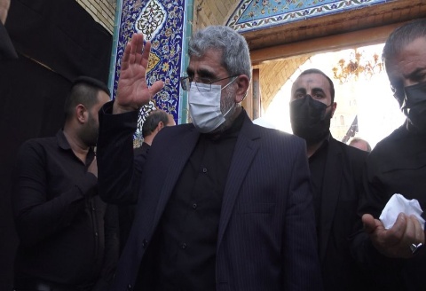 بالصورة:قاآني معزيا برحيل الحكيم