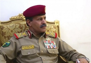 وزير الدفاع اليمني يتوعد دول العدوان بخيارات عسكرية إستراتيجية ردا على ممارساتها التصعيدية