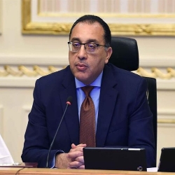 رئيس الوزراء يتفقد سير الأعمال بمباني البرلمان بالعاصمة الإدارية الجديدة