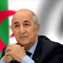إلغاء الرسوم والضرائب على التجارة الإلكترونية والهواتف النقالة