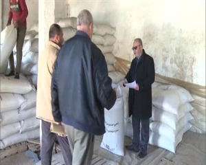 توزيع مساعدات على الفلاحين في إطار معالجة ندرة المتساقطات المطرية
