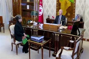 سعيد وبودن يبحثان محاربة الاحتكار والتصدي للعراقيل المصطنعة لإفشال الاستشارة الإلكترونية