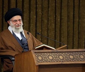 قائد الثورة: تلاوة القرآن فن مقدس ينبغي ان يكون في خدمة ذكر الله والدعوة اليه وتعزيز ايمان السامعين