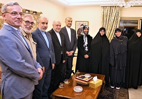 أمير عبد اللهيان يلتقي عائلة الإمام موسى الصدر في لبنان