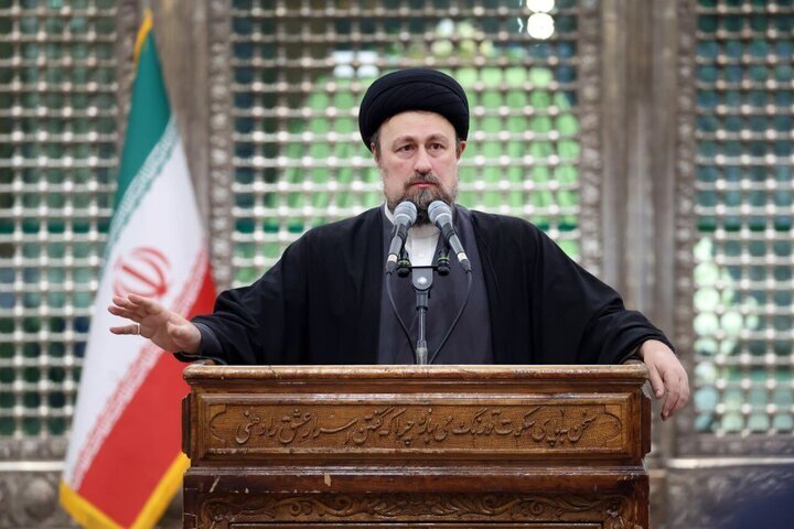 السيد حسن الخميني: الثورة الإسلامية كان لها بطل واحد، وهو 