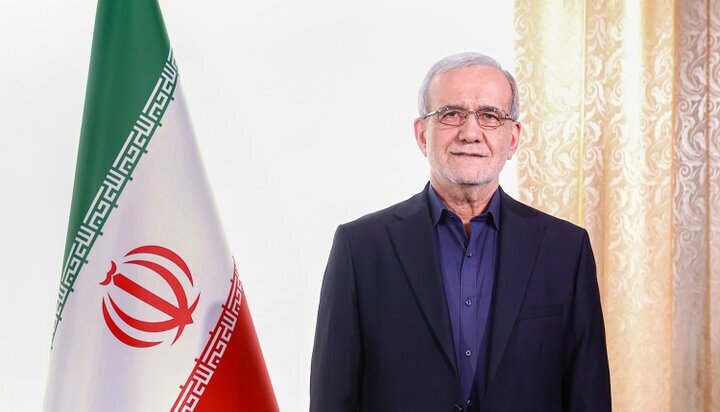 بزشكيان: مجلس القيادة المؤقت بدأ مهامه