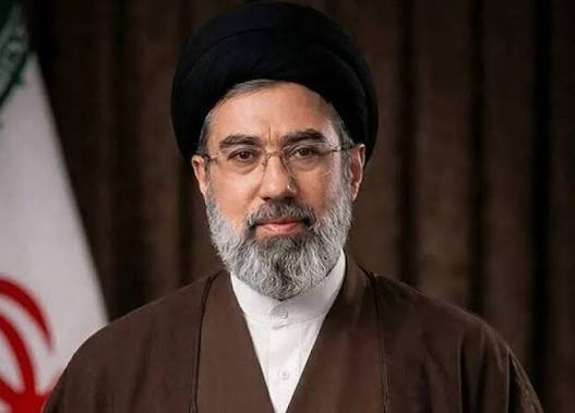 قائد الثورة يعلن تدابير جديدة لمواجهة الأعداء بكل قوة