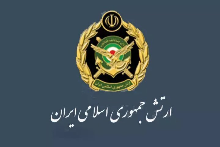 الجیش الایرانی يمنع دخول السفن الحربیة الامريكية الى مضیق هرمز