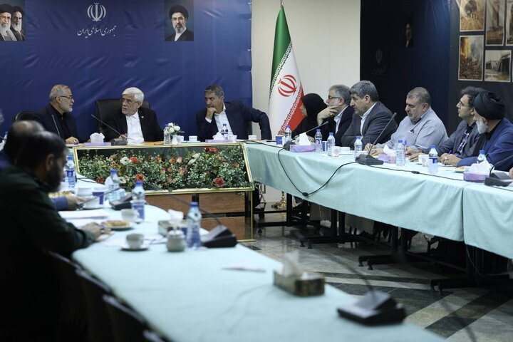عارف: إيران كسرت هيبة أمريكا والكيان الصهيوني أمام أنظار العالم