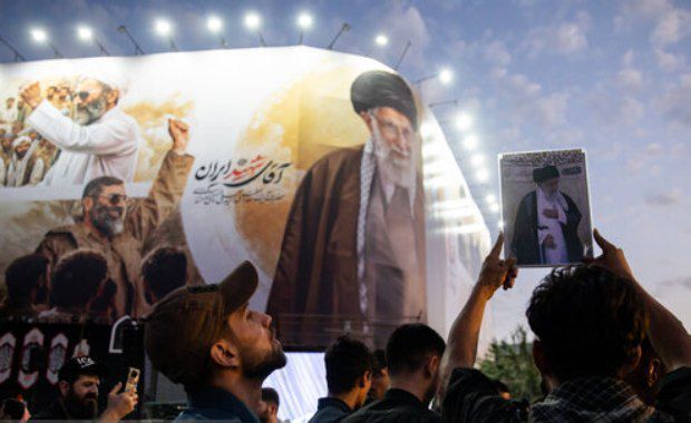 طهران بين الحزن والملحمة ليومها الثالث/ التشييع المليوني لقائد الثورة الشهيد مستمر