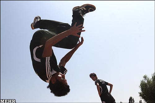 تصاویر: آموزش ورزش جذاب پارکور - تابناک | TABNAK