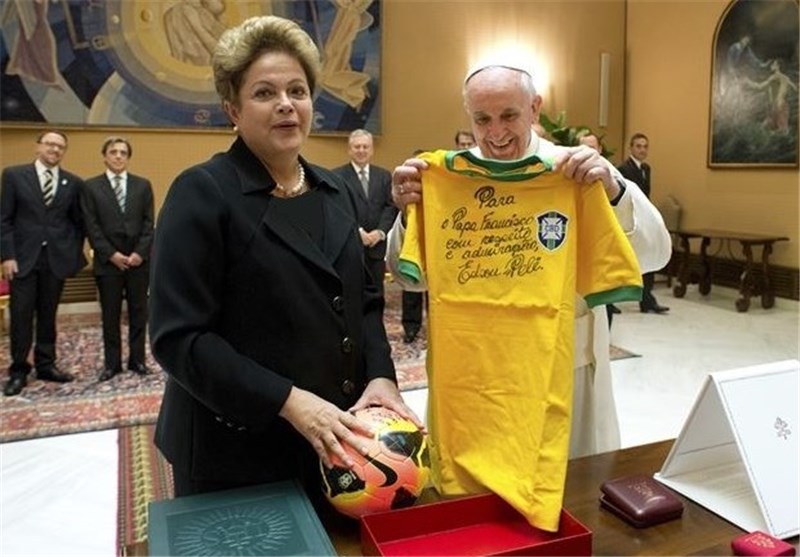 پاپ تماشاگر ویژه جام جهانی ۲۰۱۴+عکس