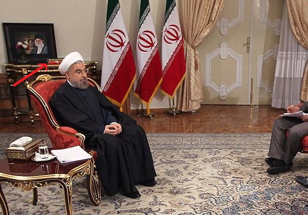 اضافه کردن «دا» به دکور مصاحبه روحانی! اضافه کردن «دا» به دکور مصاحبه روحانی!