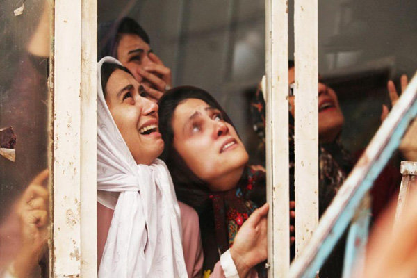 روز رونمایی از «دختر» رضا میرکریمی / یادداشت مهناز افشار در تمجید از فیلمی که برایش گریه کرده بود