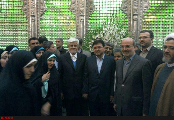 تبلیغات انتخابات دهمین دوره مجلس شورای اسلامی از صبح امروز آغاز شد