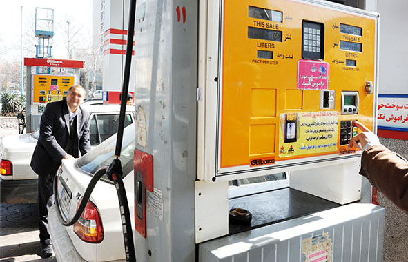 فشار جایگاه‌داران برای توقف عرضه بنزین