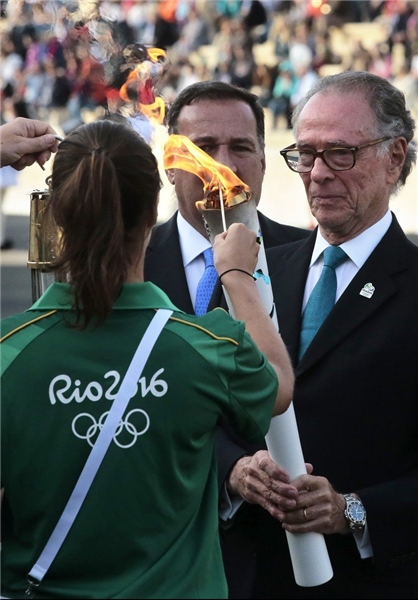 مشعل المپیک در ریو روشن شد