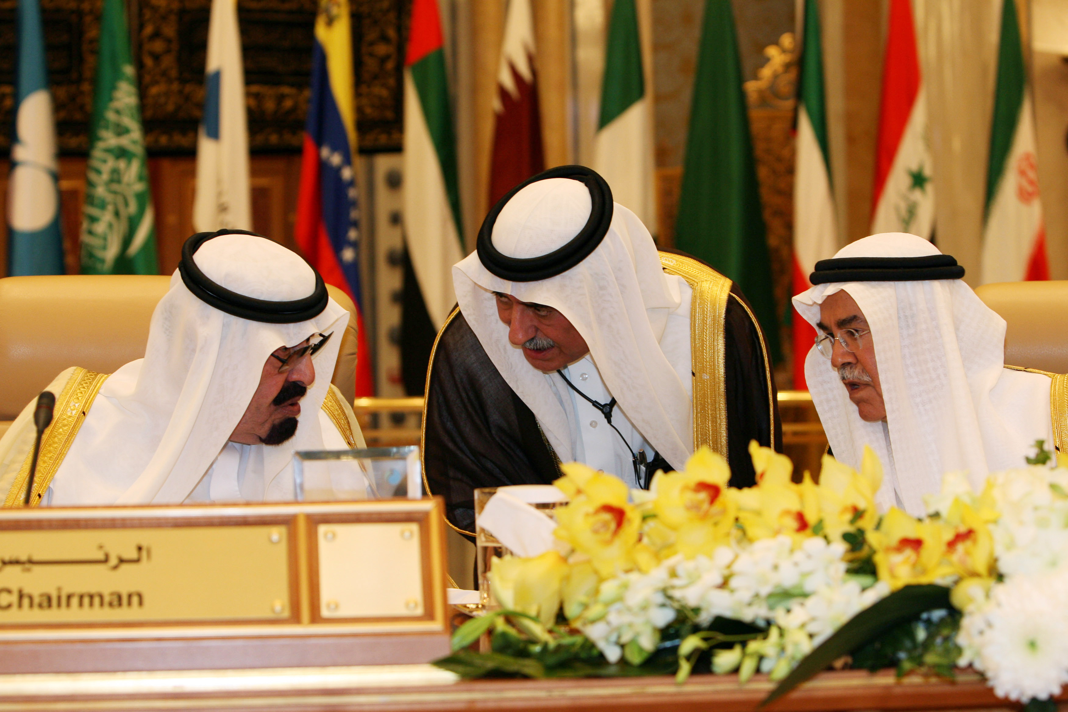 توافق در اوپک و یک تحول بزرگ بین المللی / چگونه عربستان از جایگاه خود به زیر کشیده شد؟