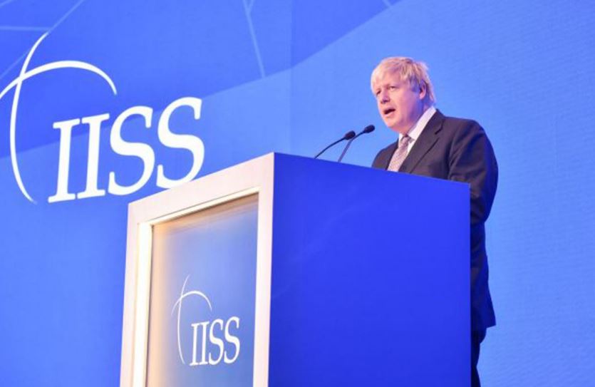 ممانعت وزیر خارجه انگلیس از عذر خواهی از عربستان / فشار برای استعفای بوریس جانسون به خاطر انتقاد به عربستان