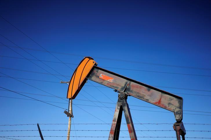 کاهش قیمت نفت پیش از تعطیلی در آمریکا