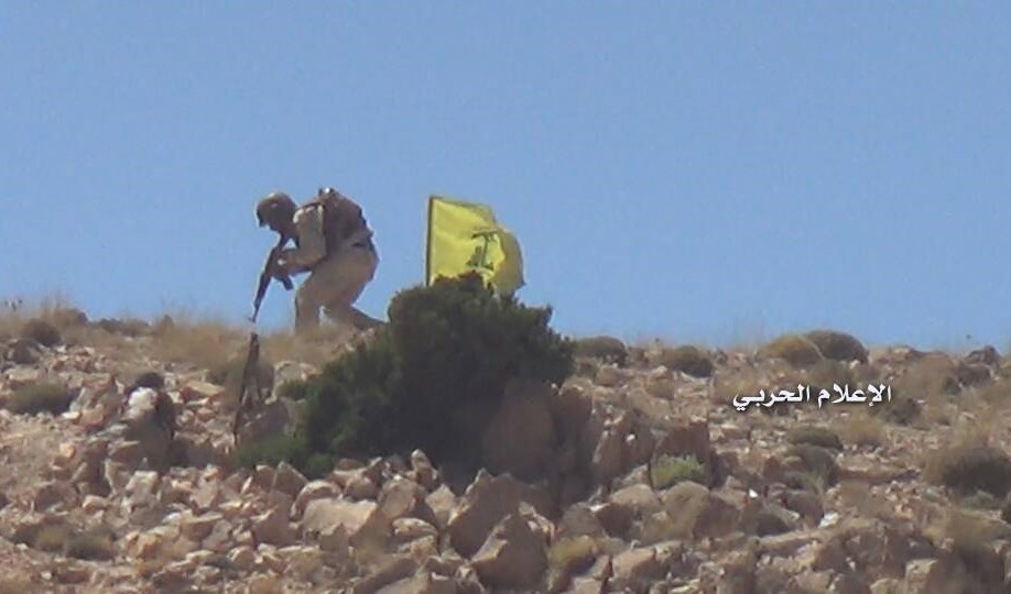 یک گام تا تسلط کامل حزب الله لبنان بر ارتفاعات عرسال/هشدار در خصوص توطئه امارات در عربستان/گزارش کمیته بین‌المللی صلیب سرخ از اوضاع فاجعه بار انسانی در یمن/ تعطیلی سفارت و کنسولگری های اسراییل در ترکیه