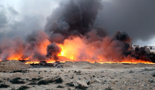 عقب نشینی طلای سیاه برای دومین جلسه متوالی/ داعش میدان‌های نفتی عراق را آتش زد