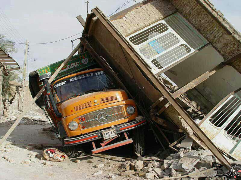 شمار جان&zwnj; باختگان به  387 تن رسید / ۷۰ هزار نفر بی خانمان شدند/ اعلام سه روز عزای عمومی در استان کرمانشاه