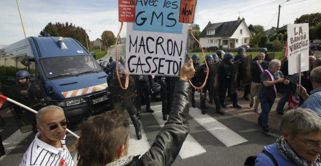 بحران کار در فرانسه باز هم گریبان‌گیر مکرون شد