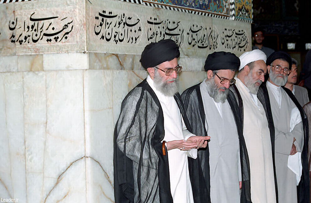 مراسم تشییع آیت&zwnj;الله هاشمی&zwnj;شاهرودی در مصلی تهران برگزار شد/ اقامه نماز به امامت رهبرانقلاب