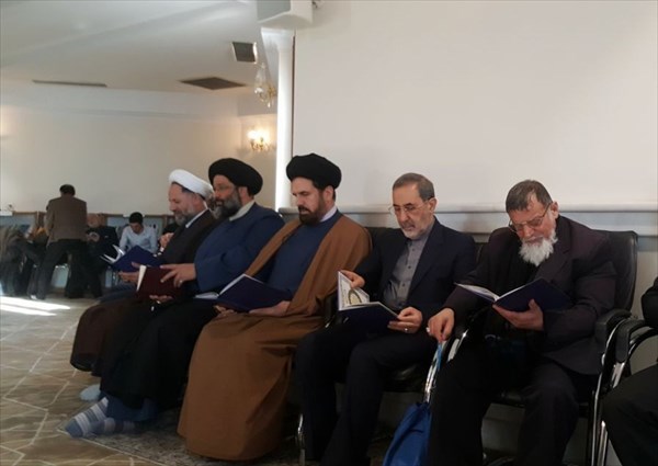مراسم یادبود جانباختگان دانشگاه با حضور ولایتی مراسم یادبود جانباختگان دانشگاه با حضور ولایتی