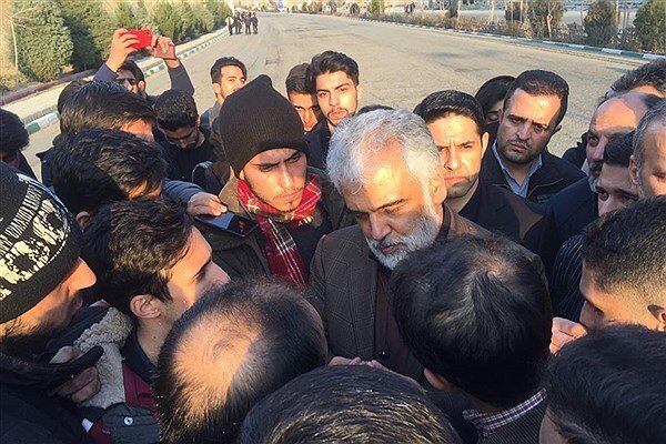 حواشی دومین روز تجمع دانشجویان دانشگاه آزاد حواشی دومین روز تجمع دانشجویان دانشگاه آزاد