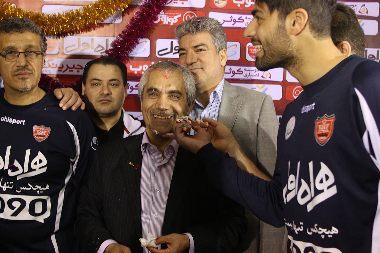 دفاعیه متهم یزرگ باخت پرسپولیس در فینال آسیا دفاعیه متهم یزرگ باخت پرسپولیس در فینال آسیا