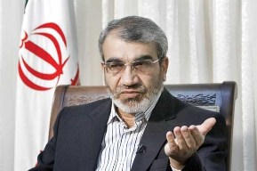 کدخدایی اظهاراتش درباره مینو خالقی را تکذیب کرد